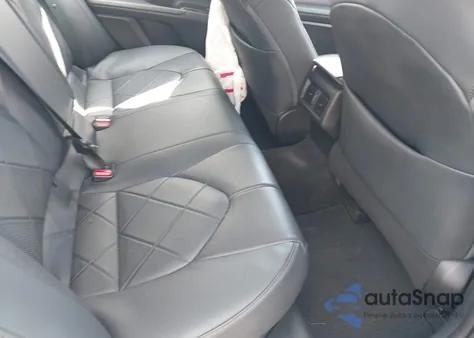 2019 Toyota Camry Hybrid Xle z USA, uszkodzony, nr VIN 4T1B21HK7KU013463